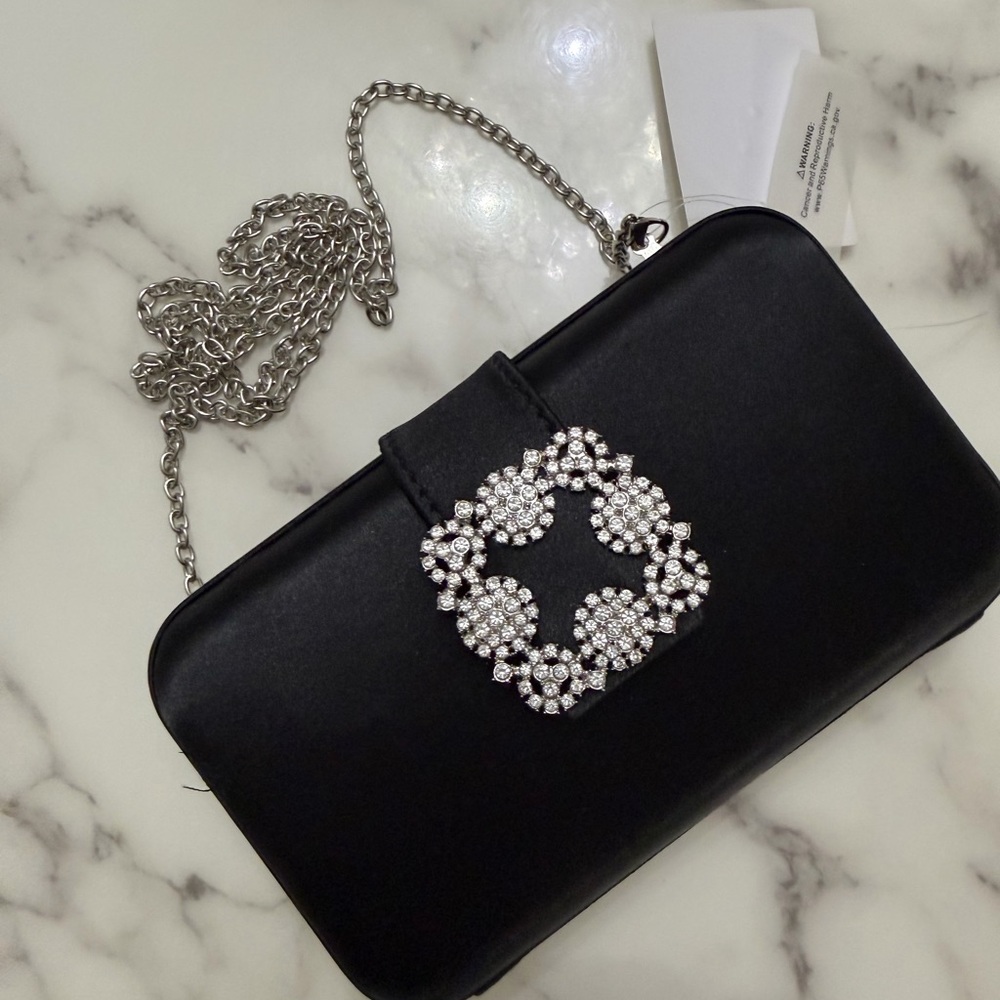 Elegant Black Clutch with Silver Chain (6)